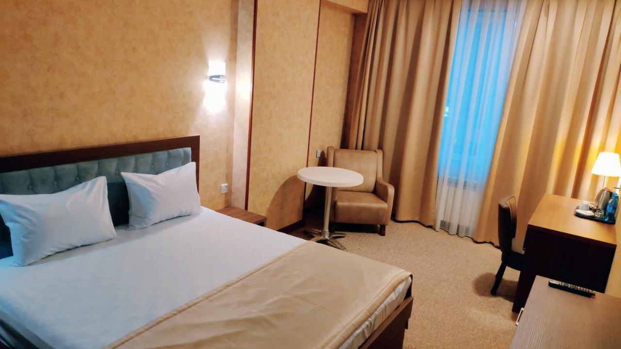 Royal Sapphire Hotel Baku Extérieur photo